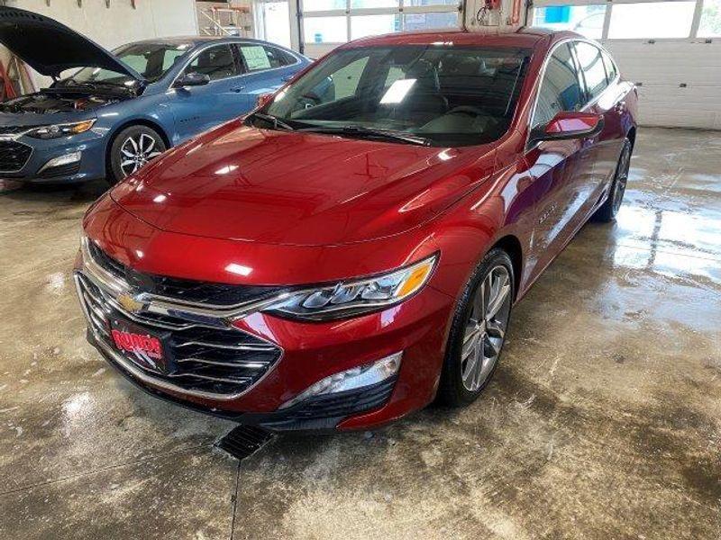 new 2024 Chevrolet Malibu car, priced at $34,090