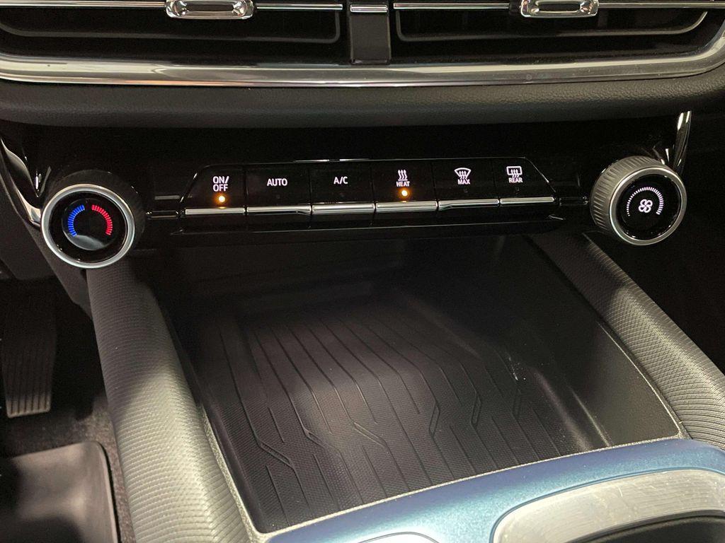 used 2024 Chevrolet Equinox EV car, priced at $34,990