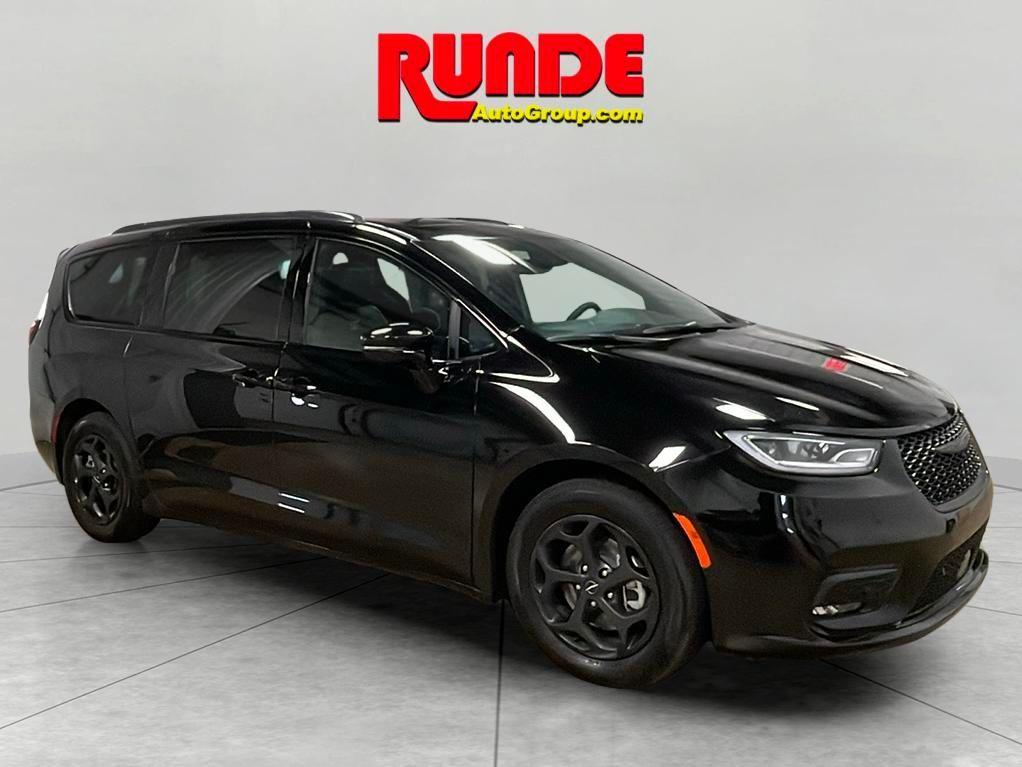 used 2024 Chrysler Pacifica Hybrid car, priced at $42,972