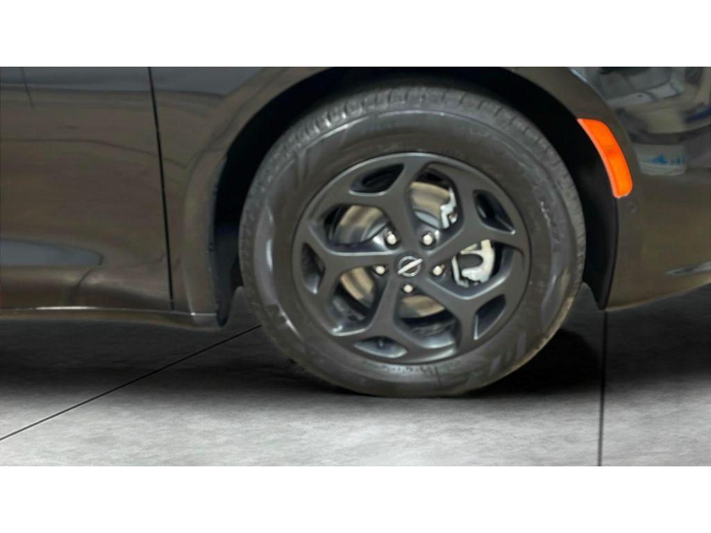 used 2024 Chrysler Pacifica Hybrid car, priced at $42,972