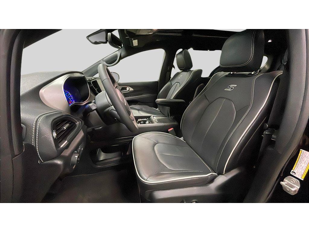 used 2024 Chrysler Pacifica Hybrid car, priced at $42,972