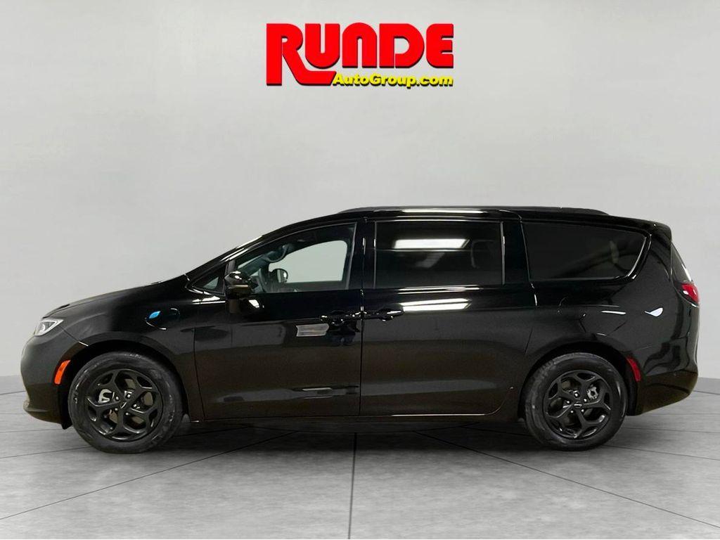 used 2024 Chrysler Pacifica Hybrid car, priced at $42,972