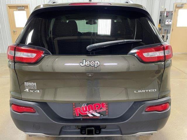 used 2015 Jeep Cherokee car, priced at $11,492