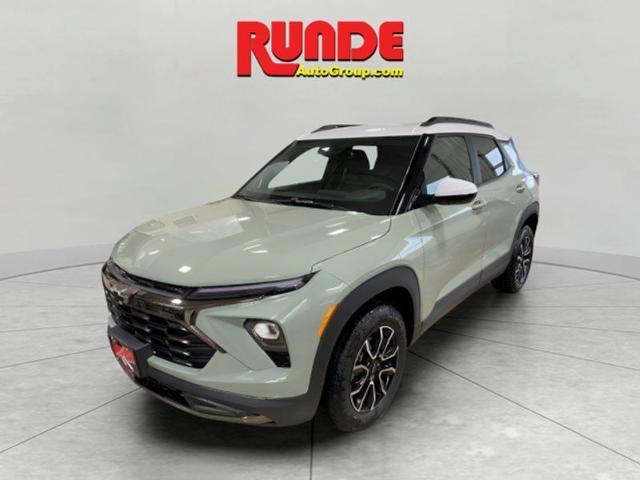 new 2025 Chevrolet TrailBlazer car, priced at $32,680