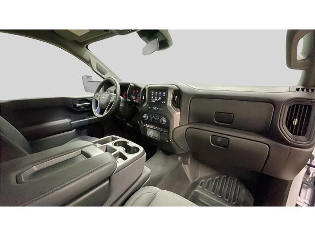used 2025 Chevrolet Silverado 1500 car, priced at $29,981