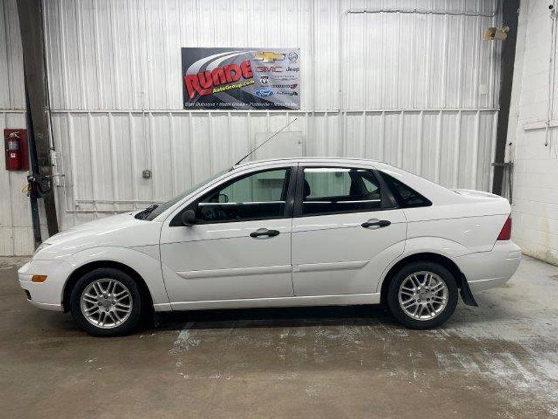 used 2007 Ford Focus car, priced at $4,981