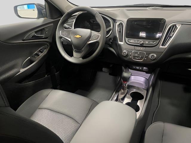 new 2025 Chevrolet Malibu car, priced at $28,245