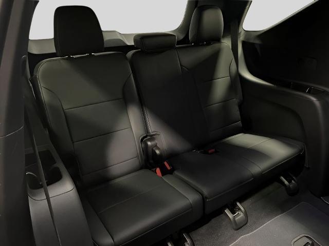 new 2026 Chevrolet Traverse car, priced at $48,205