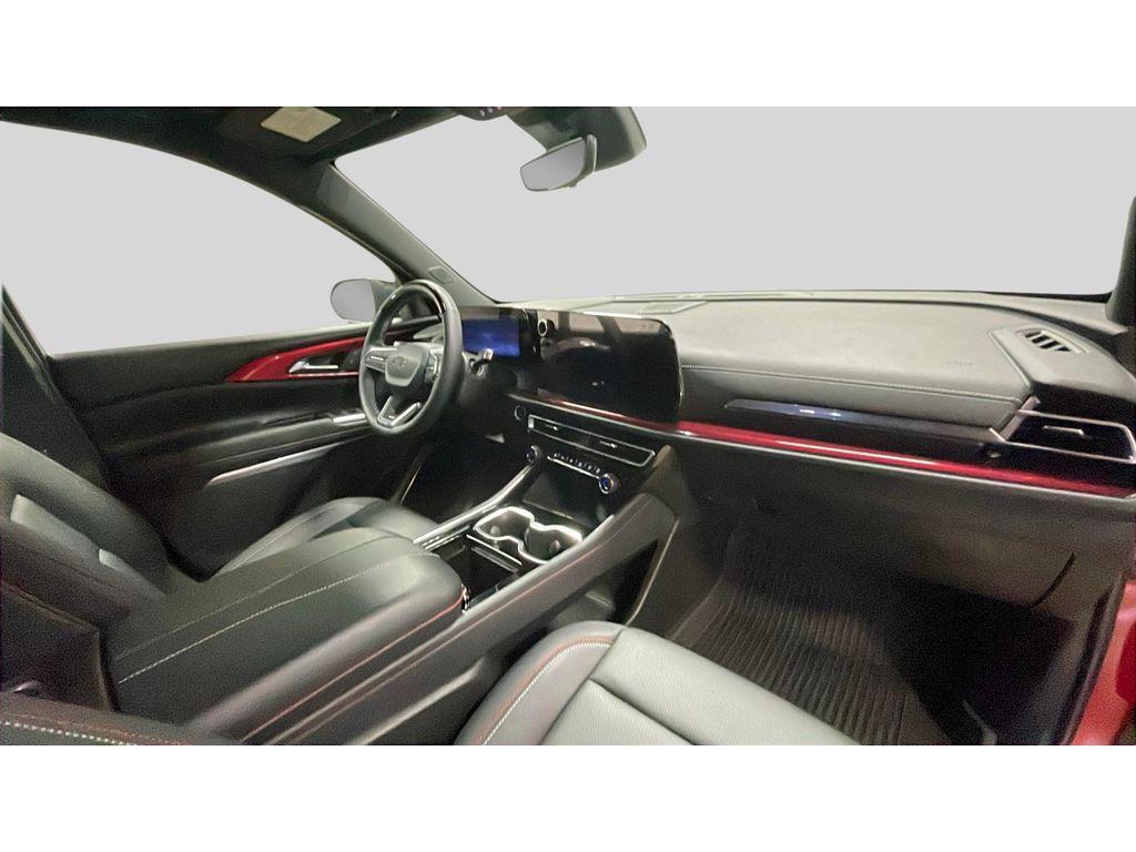 used 2024 Chevrolet Traverse car, priced at $48,991