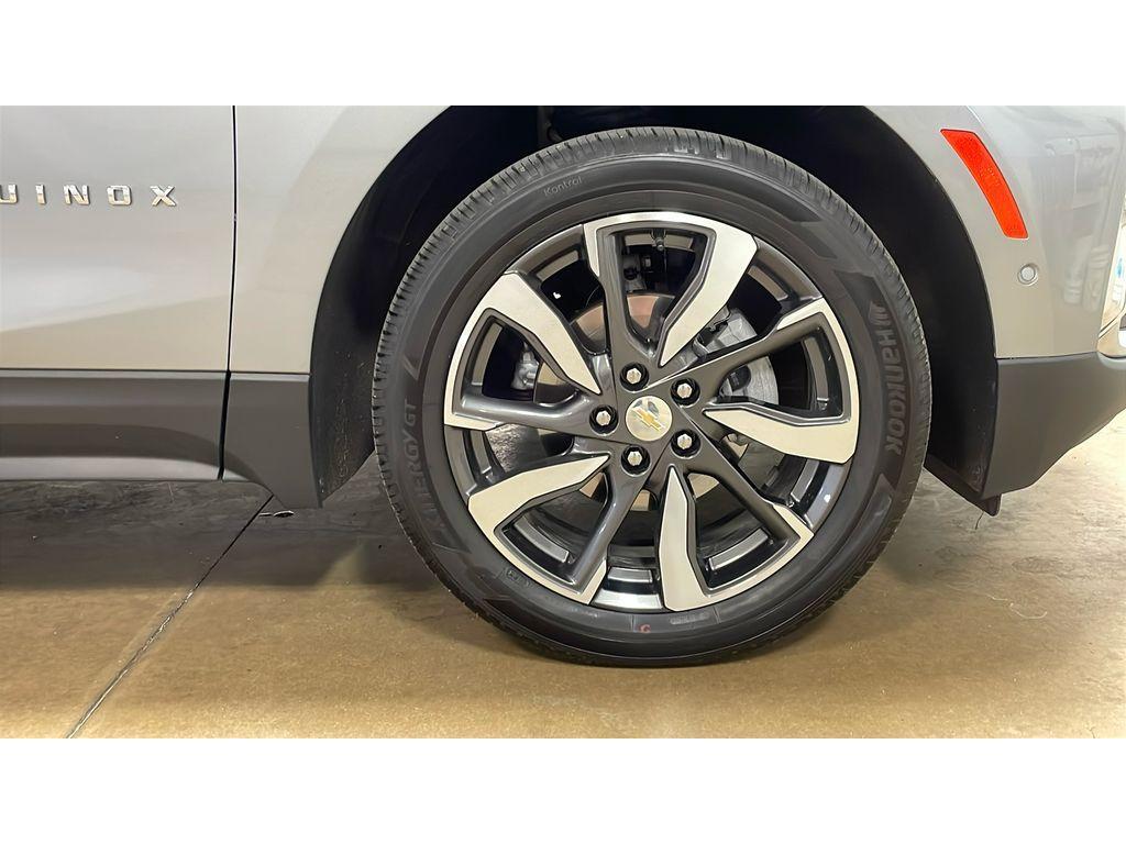 used 2024 Chevrolet Equinox car, priced at $30,820