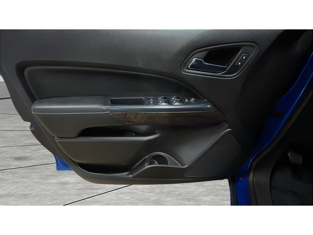 used 2021 GMC Canyon car, priced at $30,392