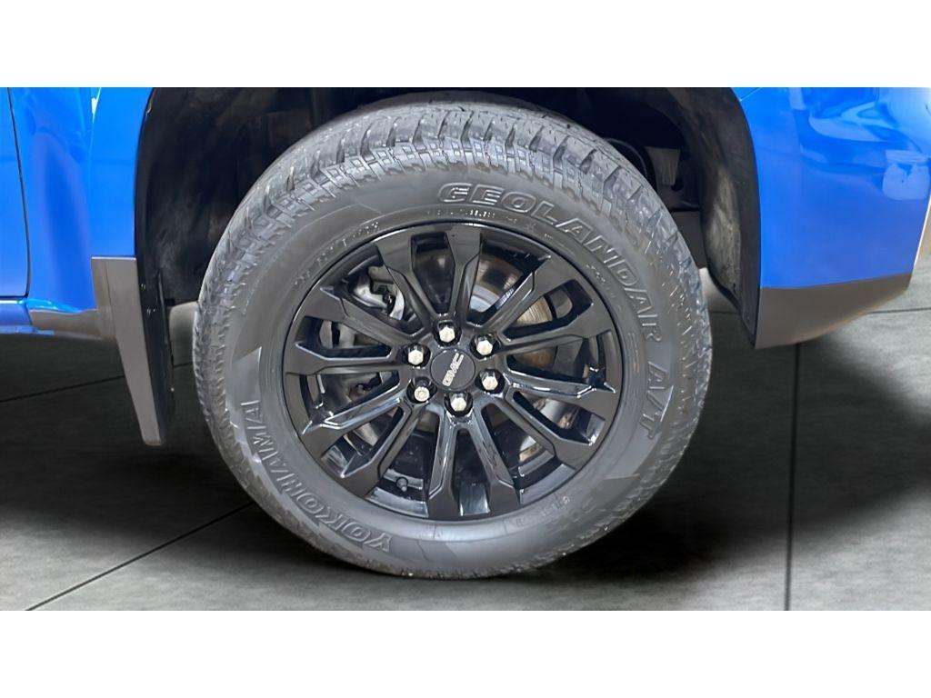 used 2021 GMC Canyon car, priced at $30,392