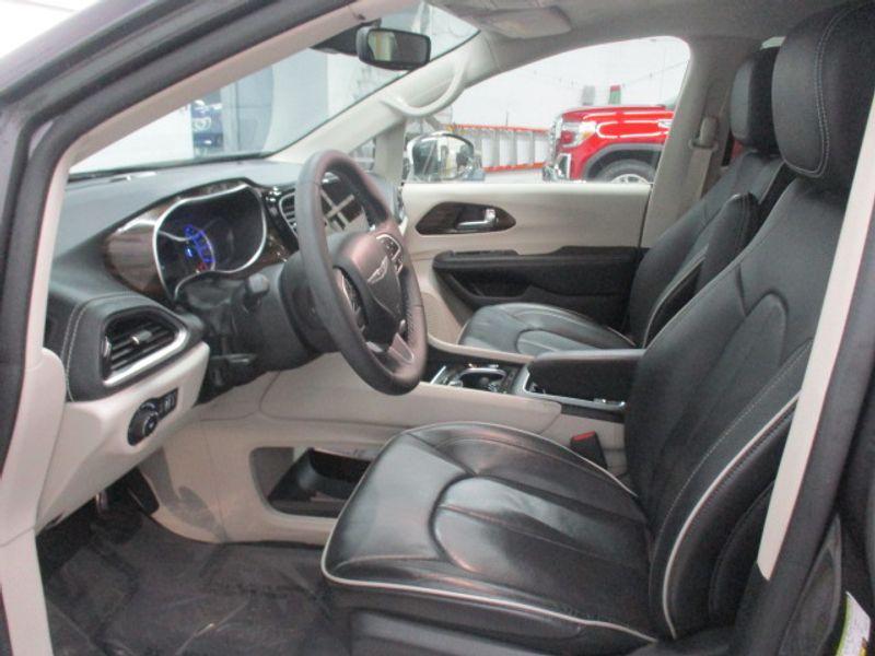 used 2022 Chrysler Pacifica Hybrid car, priced at $36,982
