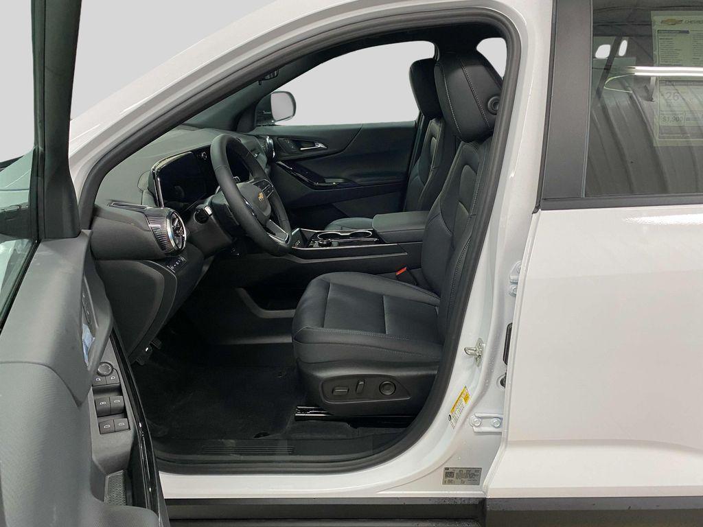 new 2026 Chevrolet Equinox car, priced at $34,295