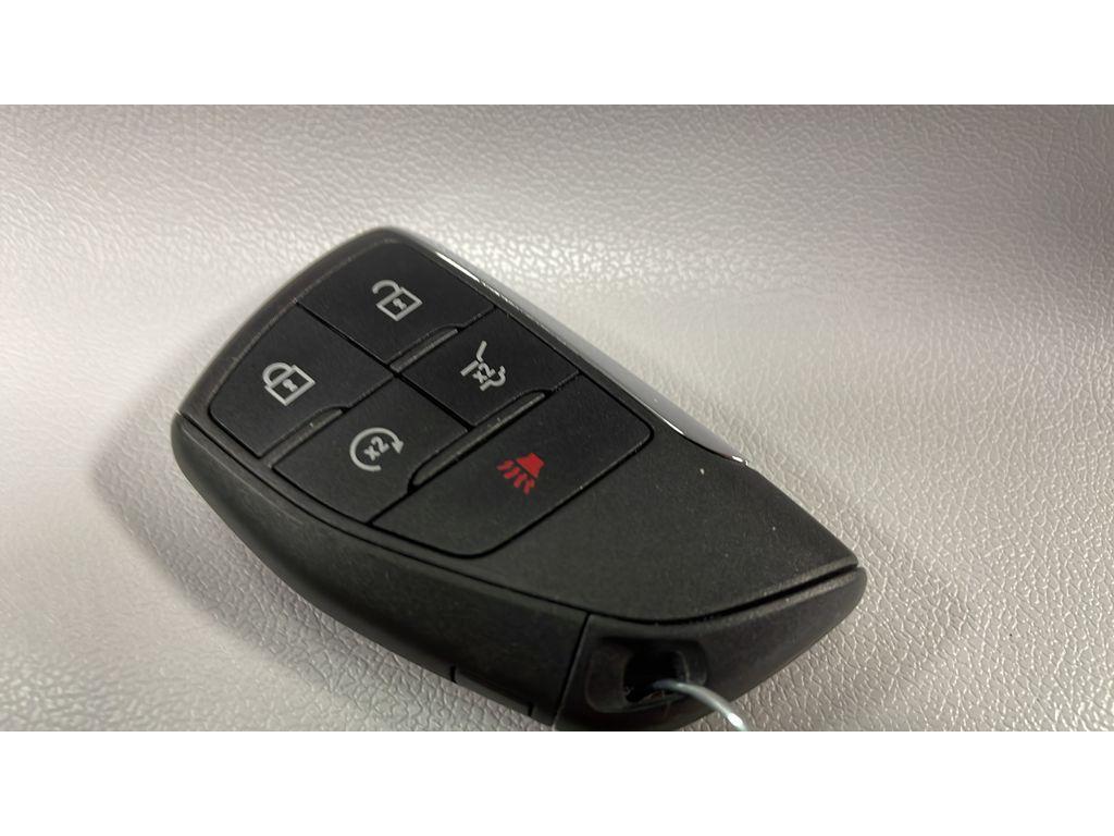 used 2025 Chevrolet Traverse car, priced at $51,990