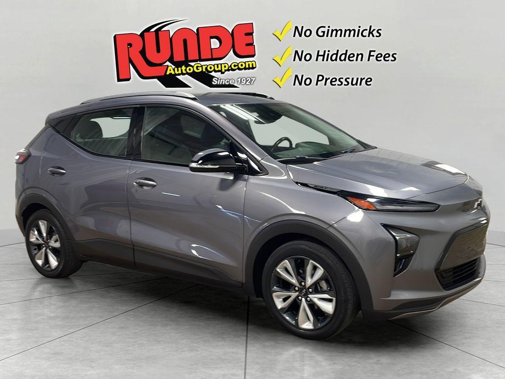 used 2022 Chevrolet Bolt EUV car, priced at $17,990