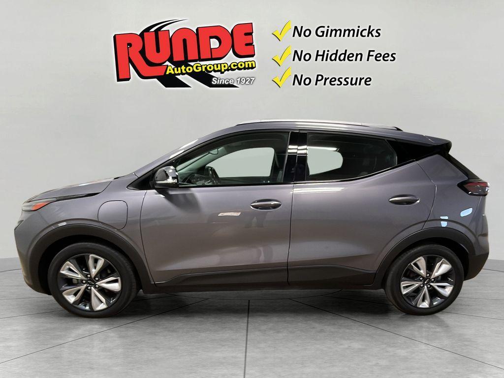 used 2022 Chevrolet Bolt EUV car, priced at $17,990