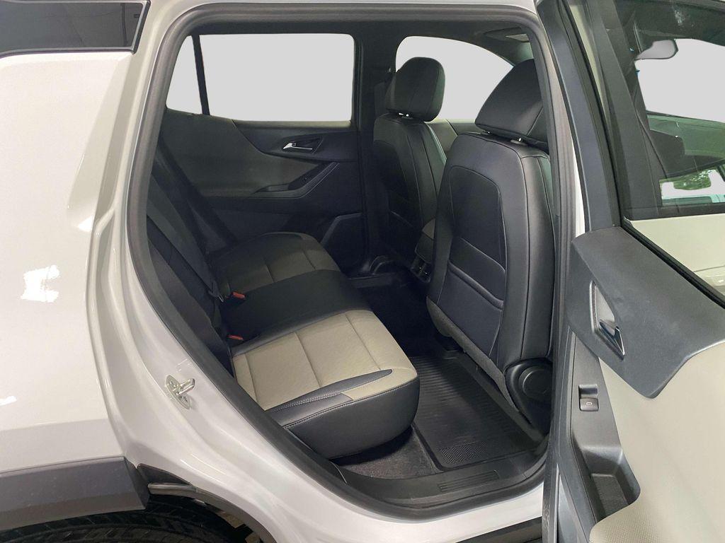 new 2026 Chevrolet Equinox car, priced at $33,890