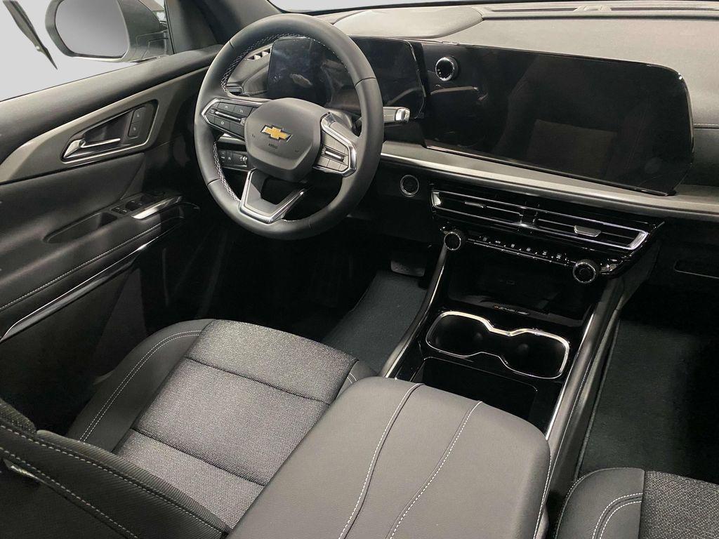 new 2025 Chevrolet Traverse car, priced at $42,545