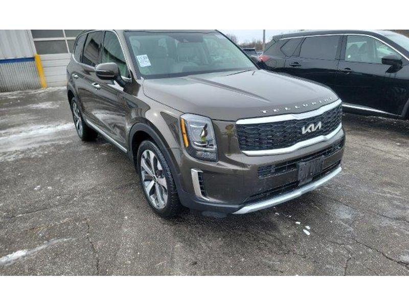 used 2022 Kia Telluride car, priced at $35,990