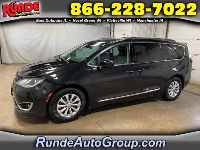 used 2017 Chrysler Pacifica car, priced at $14,373