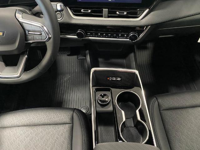 new 2026 Chevrolet Equinox car, priced at $33,694