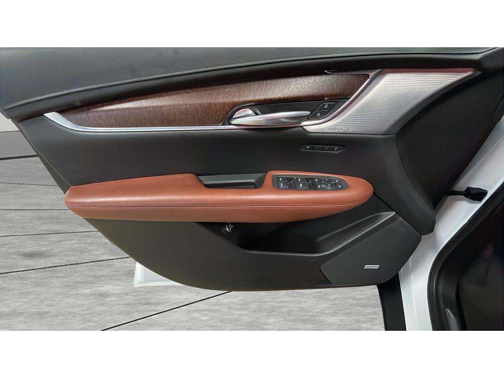 used 2021 Cadillac XT5 car, priced at $32,990