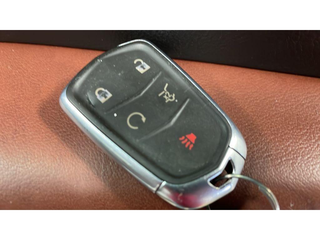 used 2021 Cadillac XT5 car, priced at $32,990