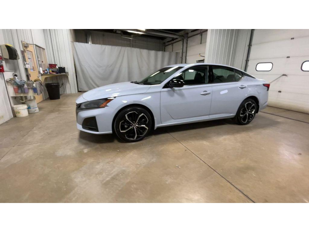 used 2023 Nissan Altima car, priced at $26,923