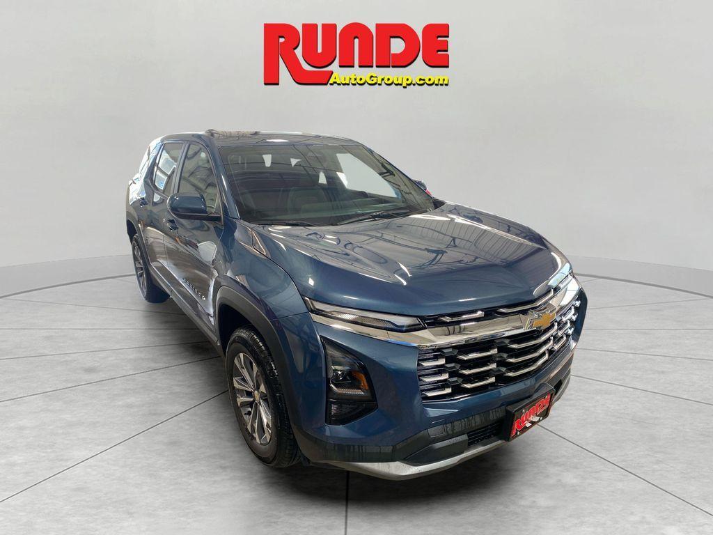 new 2026 Chevrolet Equinox car, priced at $33,795