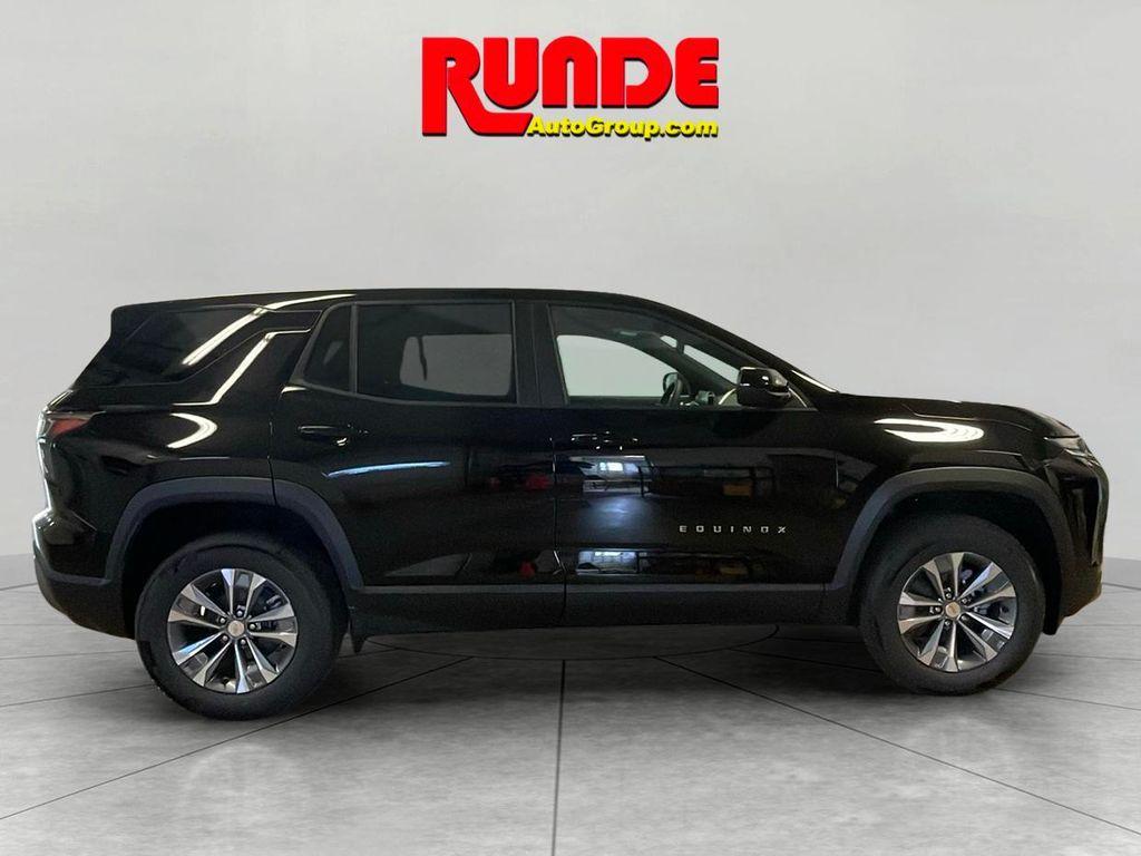 new 2026 Chevrolet Equinox car, priced at $33,795