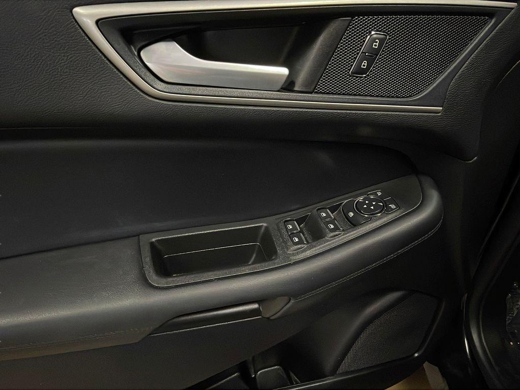 used 2021 Ford Edge car, priced at $25,981