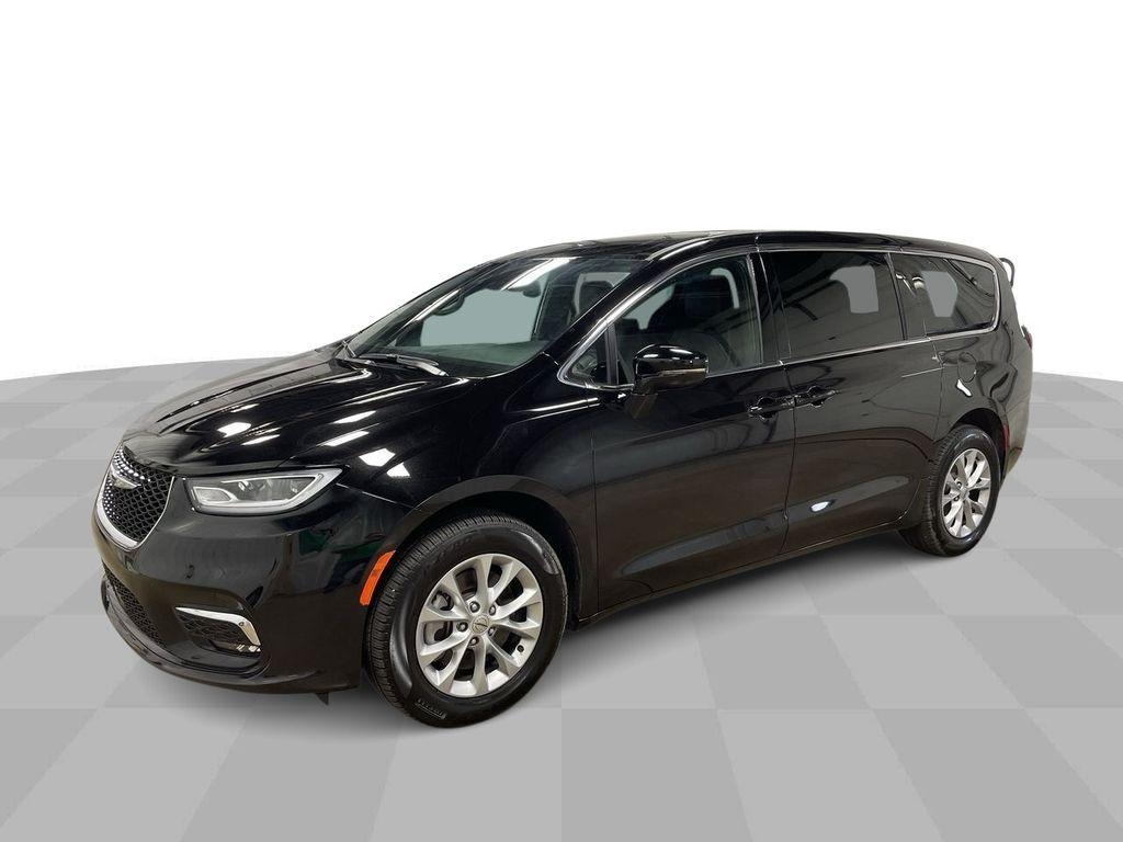 used 2025 Chrysler Pacifica car, priced at $43,990