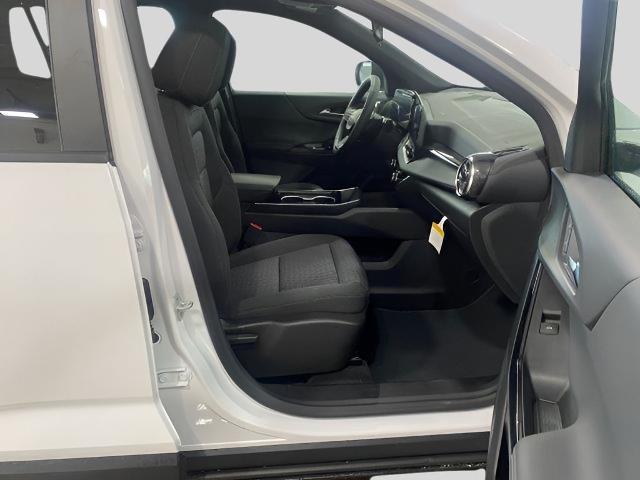 new 2025 Chevrolet Equinox car, priced at $31,995