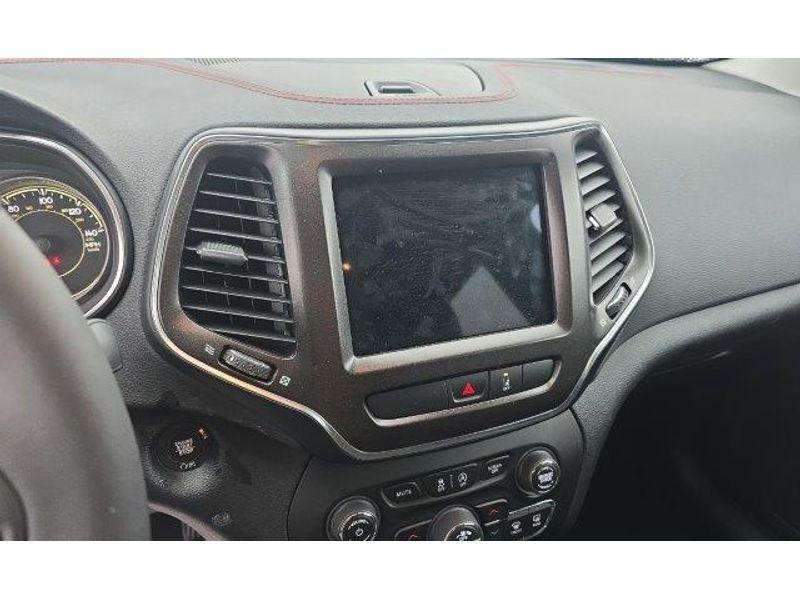used 2022 Jeep Cherokee car, priced at $28,950