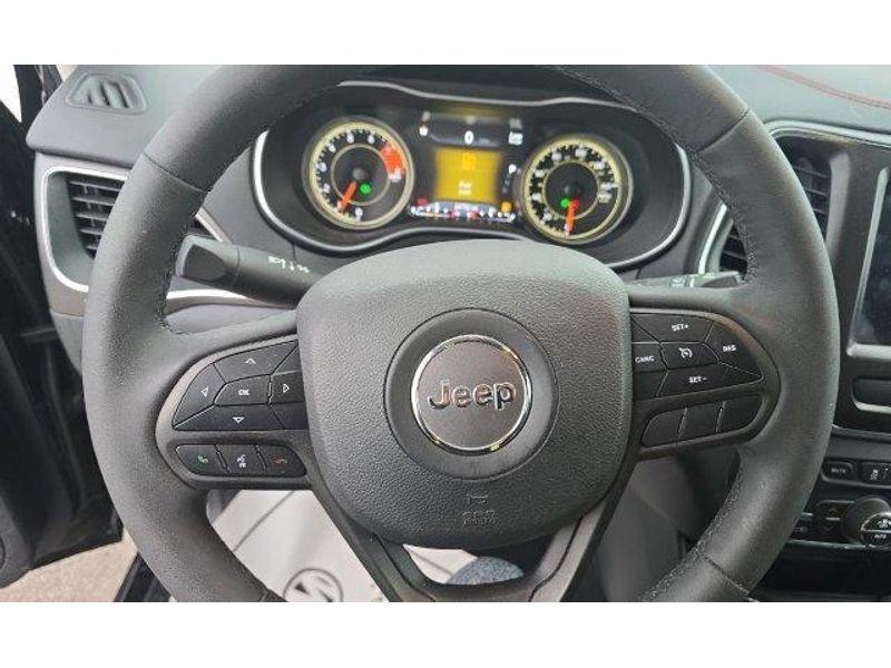 used 2022 Jeep Cherokee car, priced at $28,950