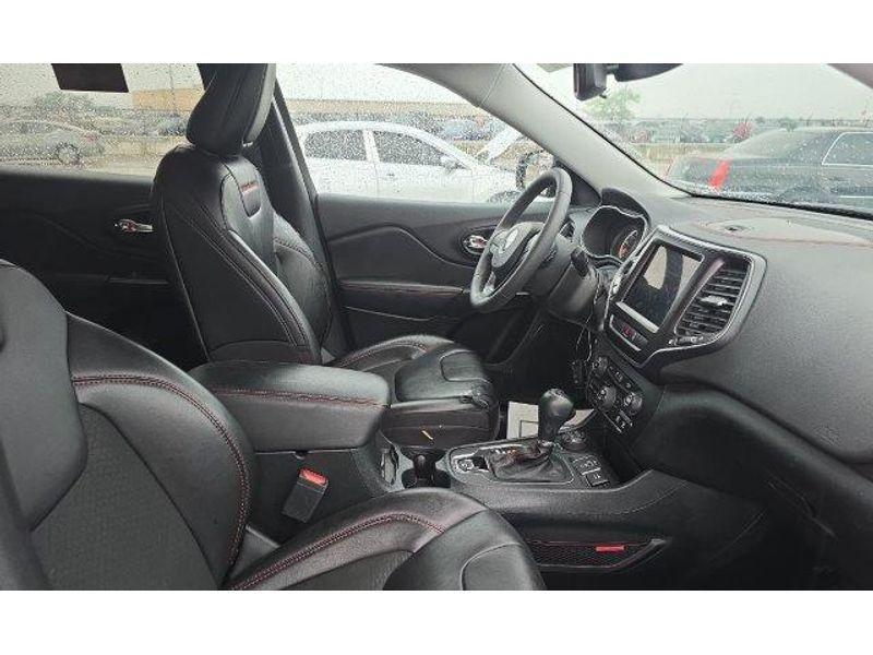 used 2022 Jeep Cherokee car, priced at $28,950