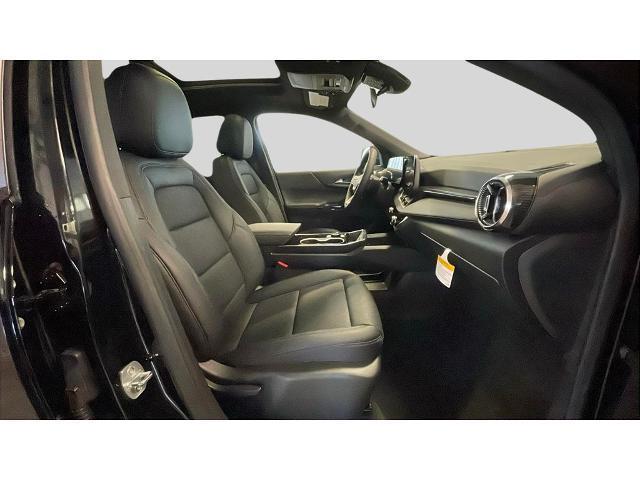 new 2026 Chevrolet Equinox car, priced at $36,260