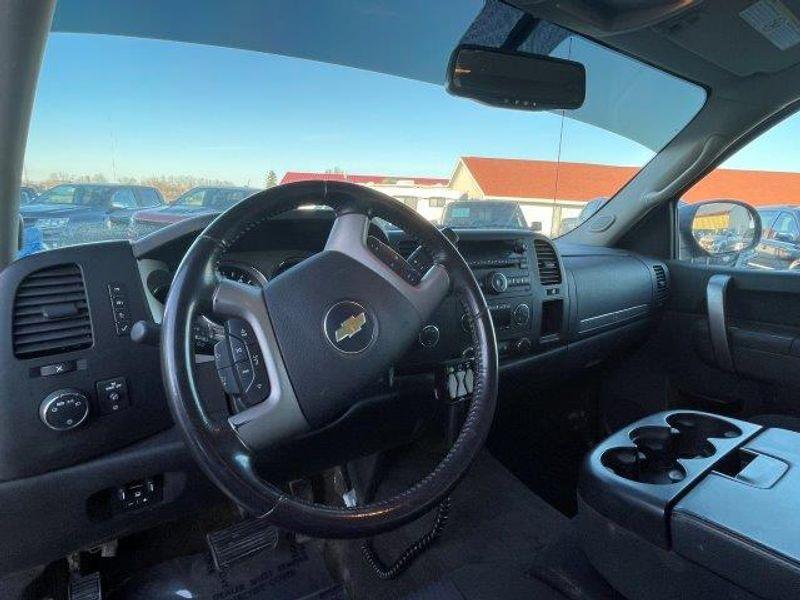 used 2011 Chevrolet Silverado 2500 car, priced at $22,540