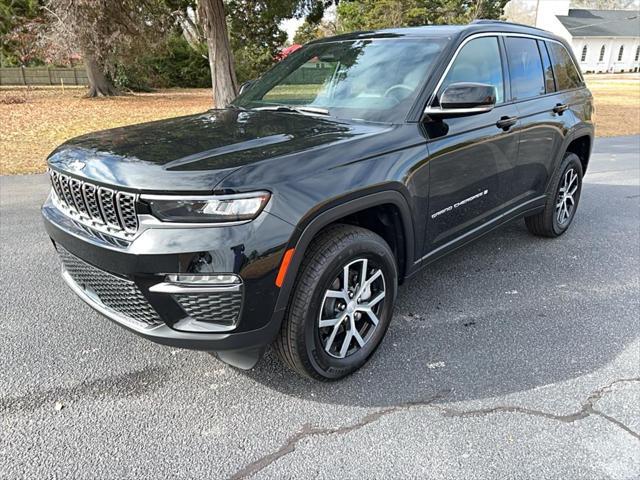 new 2025 Jeep Grand Cherokee car, priced at $47,810