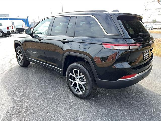 new 2025 Jeep Grand Cherokee car, priced at $47,810