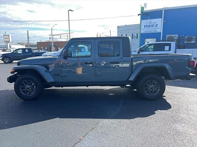 new 2024 Jeep Gladiator car, priced at $51,107