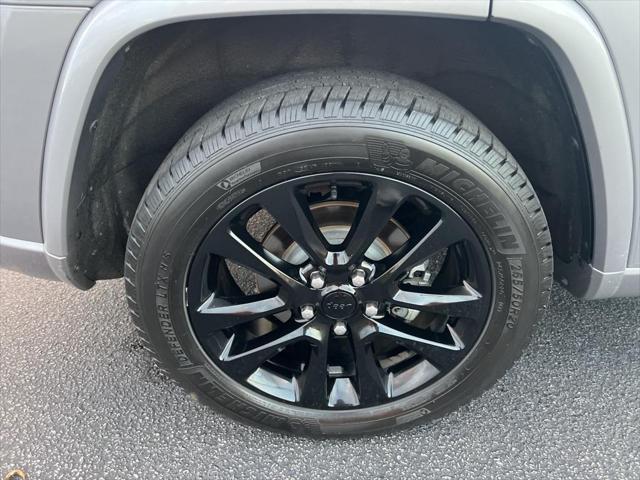 used 2019 Jeep Grand Cherokee car, priced at $18,978