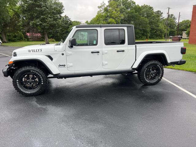 new 2024 Jeep Gladiator car, priced at $50,578