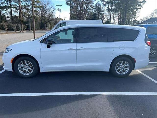 new 2025 Chrysler Pacifica car, priced at $44,145