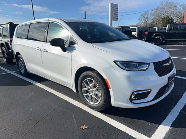 new 2025 Chrysler Pacifica car, priced at $44,145