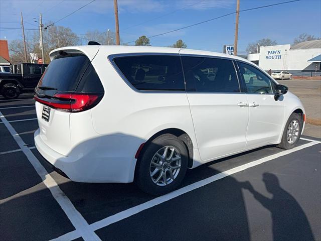 new 2025 Chrysler Pacifica car, priced at $44,145