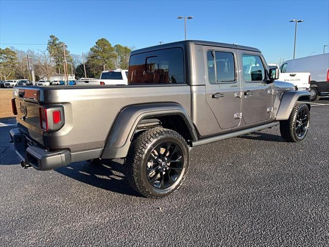 new 2025 Jeep Gladiator car, priced at $45,235