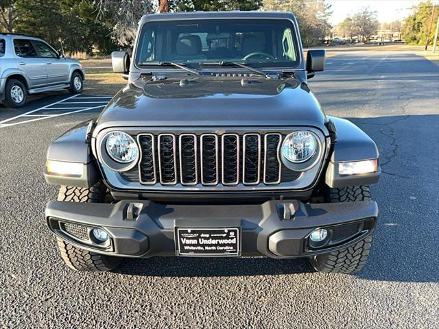 new 2025 Jeep Gladiator car, priced at $45,235