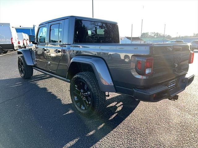 new 2025 Jeep Gladiator car, priced at $45,235